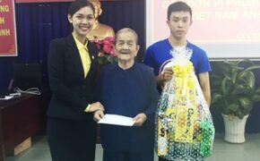 Nam A Bank vinh dự nhận phụng dưỡng Mẹ Việt Nam Anh hùng
