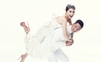 Sao Việt đồng loạt chia sẻ thiệp cưới Bình Minh – Diễm My 9X