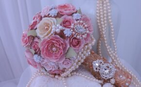 Cùng ngắm bộ trang sức cưới bằng sứ tuyệt đẹp của Minh Long