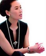 Hoa khôi trở thành doanh nhân hàng đầu châu Á