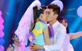 Maya được xem là “chiêu trò” khi khóa môi với vũ công Quang Đăng