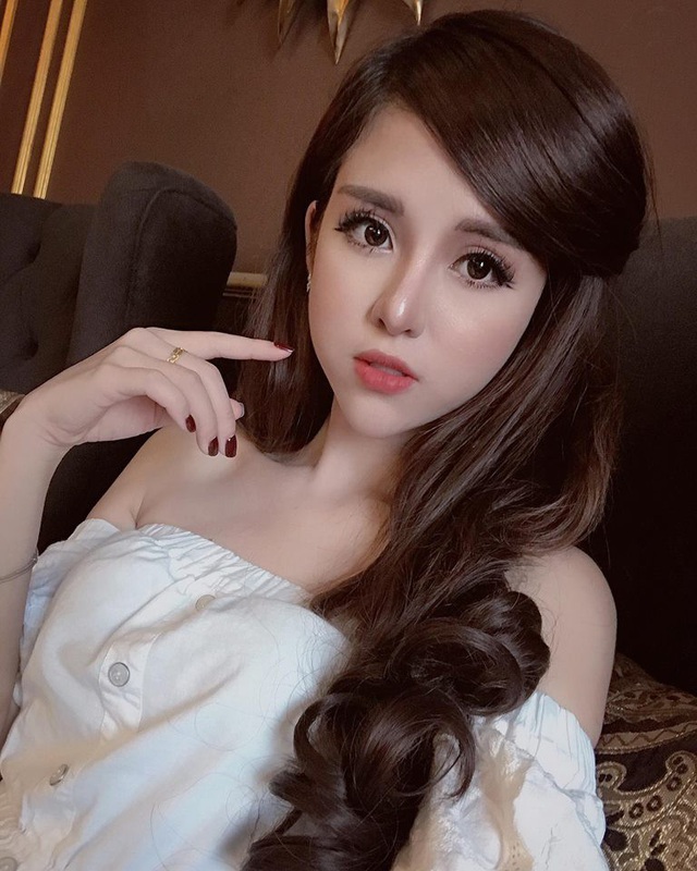 Hot vlogger Huy Cung bất ngờ làm đám hỏi cùng bạn gái xinh đẹp - 5