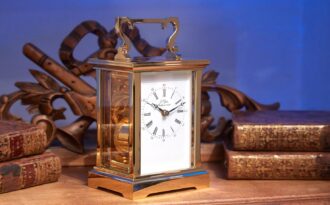 Đồng hồ để bàn của giới quý tộc Pháp “trở lại” Việt Nam