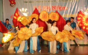 Sôi động kỷ niệm ngày học sinh, sinh viên Việt Nam