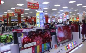 Thị trường tivi sôi động trước mùa Euro 2016