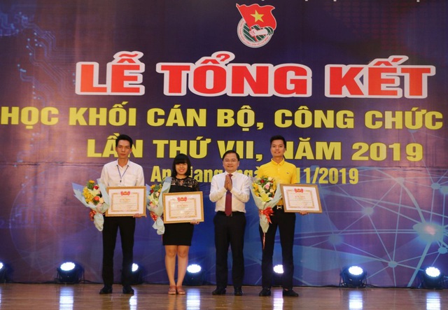 Hội thi Tin học khối cán bộ, công chức trẻ: Kiên Giang giành giải Nhất toàn đoàn - 2