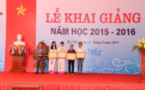 Quỹ học bổng Dạ Hương tiếp tục trao học bổng cho các nữ thày thuốc tương lai