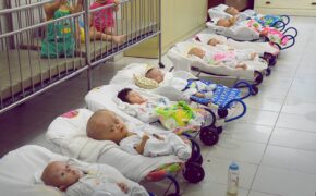 Tập đoàn Hoa Sen mang trung thu sớm tới trẻ em kém may mắn