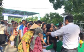 Hàng nghìn người được khám mắt miễn phí