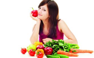 Thực đơn dưỡng da ngày Tết cho phụ nữ 30+