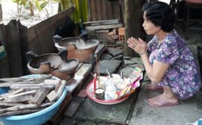 Cá chép… giấy đưa ông Táo về Trời