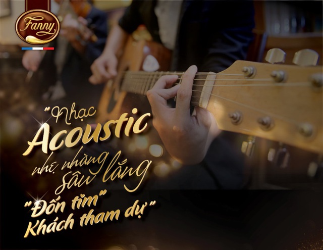 Nhạc acoustic được thể hiện qua nhóm nhạc The Black là điểm nhấn nổi bật tại đại tiệc