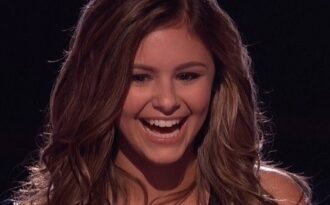 Ấn tượng với giọng ca 16 tuổi của The Voice Mỹ