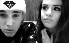 Selena Gomez vẫn còn yêu Jusin Bieber tha thiết
