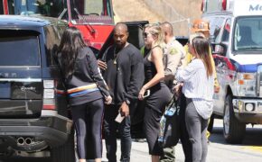 Gia đình cô Kim tới hiện trường vụ tai nạn ô tô