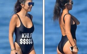 Ngỡ ngàng với dáng thon của gái ba con Kourtney Kardashian