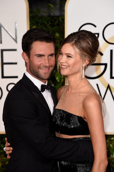 Đôi vợ chồng Adam Levine - Behati Prinsloo