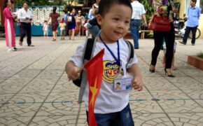 Nhắn gửi con yêu trong ngày Khai trường