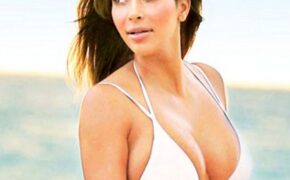 Bà bầu Kim Kardashian lộ cả nội y vì đồ xuyên thấu