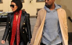 Vợ chồng Kim Kardashian nắm tay dạo phố