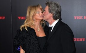 Nữ diễn viên 70 tuổi hạnh phúc bên “phi công trẻ”