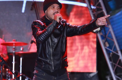 Sao xúc động khi hát cùng Trần Lập