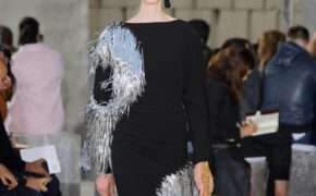 BST thanh lịch của Loewe