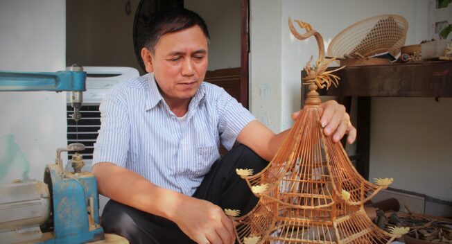 Ngôi làng của những “triệu phú lồng chim” giữa Thủ đô