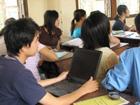 Laptop đến giảng đường