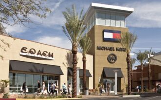 Những “bí mật” phía sau các trung tâm mua sắm Outlet