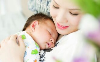 Đan Lê khoe ảnh con trai thứ hai rất đáng yêu