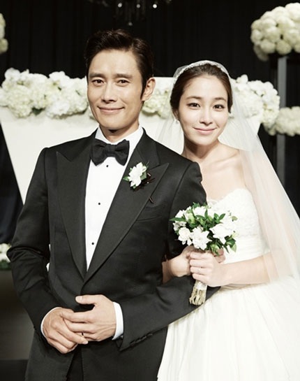 Lee Byung Hun và vợ - nữ diễn viên Lee Min Jung