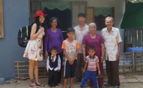 Người mẫu ngủ khách sạn “ngàn sao” trong Lữ khách 24h