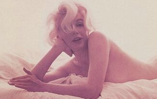 Hé lộ loạt ảnh “độc” của “quả bom sex” Marilyn Monroe trước khi mất