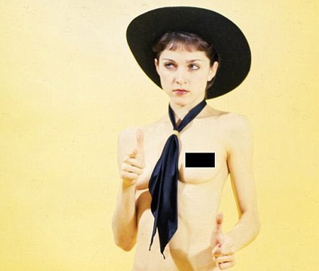 Những bức ảnh nude từ thời 18 tuổi của Madonna