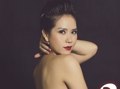 Hồng Mơ quyến rũ và đầy tự sự với album “Khi tình 30”