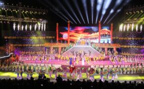 Một vị bia đậm tình tô đậm muôn sắc tết miền Trung