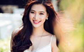 Nụ cười không thể đẹp hơn của các MC nổi tiếng