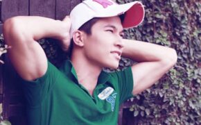 Siêu mẫu Võ Văn Nam năng động với gam màu sặc sỡ