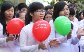 ‘Hôm nay tôi đi học…’