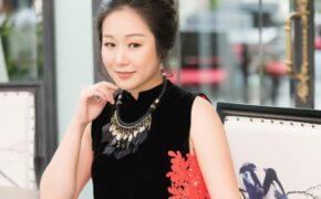 Hoa hậu Ngô Phương Lan tái xuất “mũm mĩm” sau nhiều năm ở ẩn
