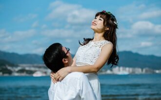 Cặp đôi chụp ảnh cưới ở Nhật Bản sau 9 năm bên nhau