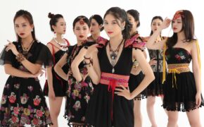 Cao Minh Tiến “lạc” giữa rừng mỹ nhân trong MV mới