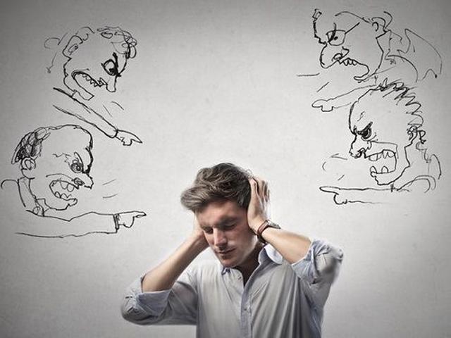 Nỗi đau thầm kín mà những người bị sẹo rỗ phải gánh chịu - 3 Nỗi đau thầm kín mà những người bị sẹo rỗ phải gánh chịu - 3
