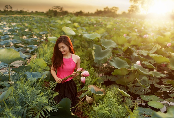  Bộ ảnh này được Dung kết hợp cùng với nhiếp ảnh Lưu Thành Đạt thực hiện. 