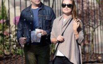 Minh tinh Hollywood ra phố sau khi sinh con 5 ngày