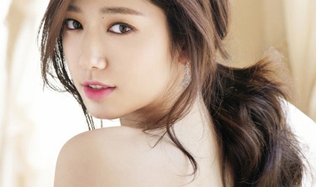 Mới đây, hình ảnh của Park Shin Hye trong ngày quay cuối của