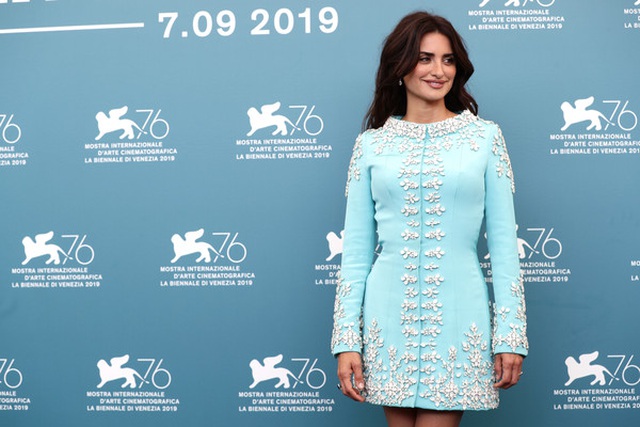 Penelope Cruz khoe nhan sắc yêu kiều - 12