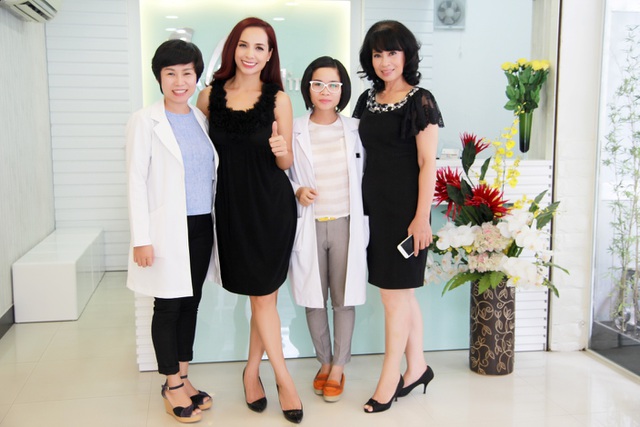  Siêu mẫu Thúy Hạnh chọn VIVA Clinic để luôn có vẻ trẻ trung, rạng rỡ 