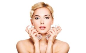 6 lợi ích của đá lạnh với da mặt phụ nữ